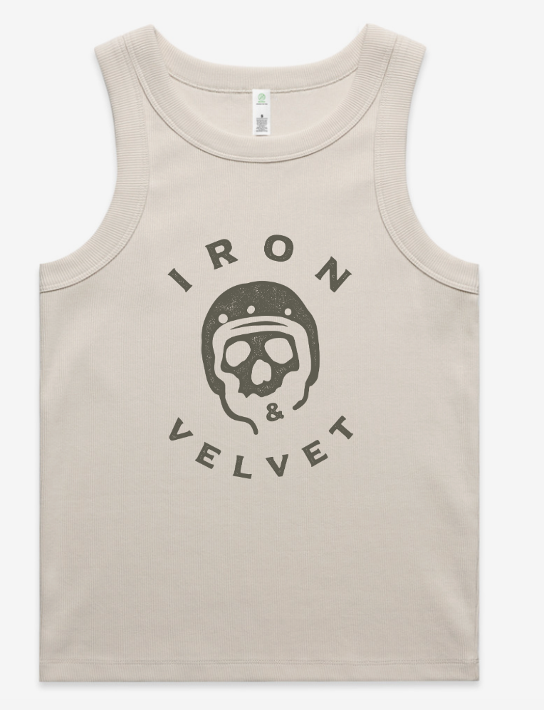 Helmet skeleton graphic in cargo on front
